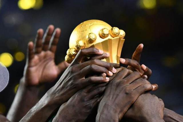 阿尔及利亚球队在非洲联赛中夺得胜利 阿尔及利亚球队在非洲联赛中夺得胜利