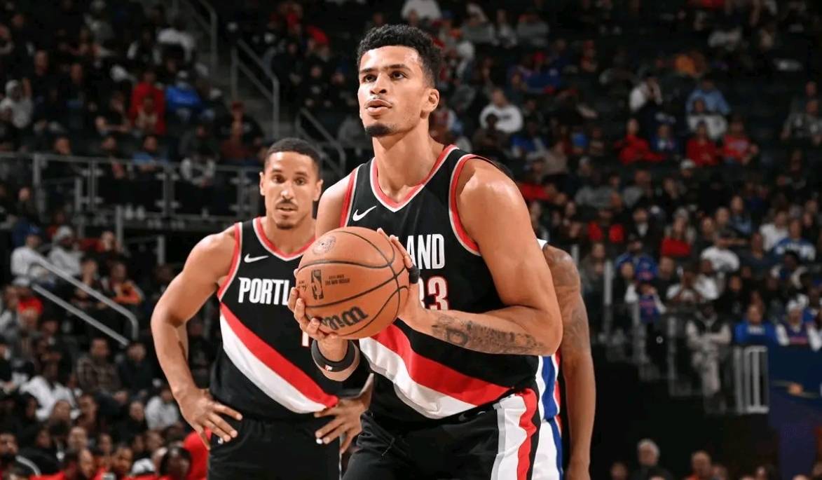 开拓者主场告负，连胜纪录告终